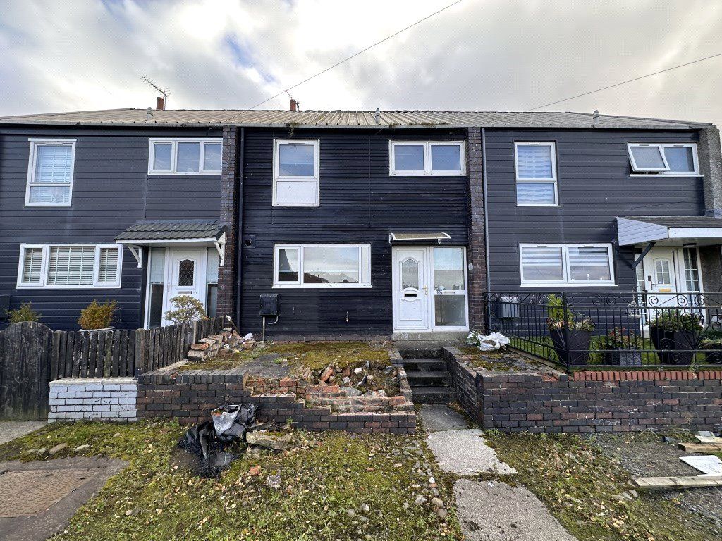 3 bed terraced house for sale in Barshare Road, Cumnock KA18, £39,000