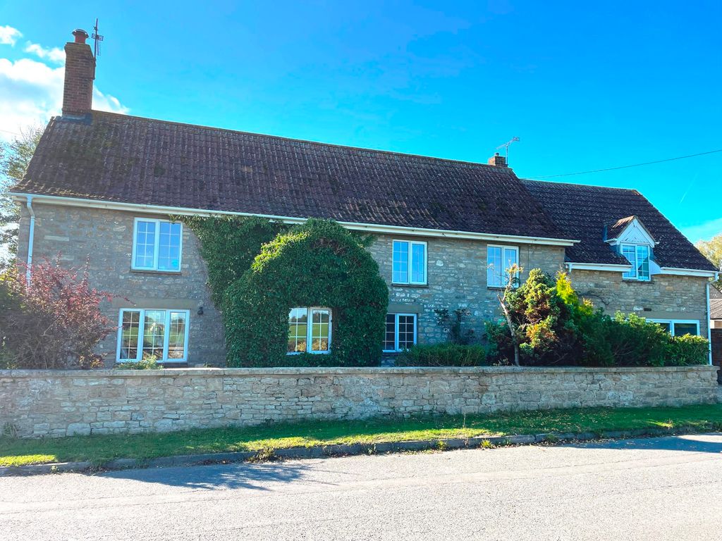 5 bed detached house for sale in Dairy Farm House, Hayes Knoll, Purton