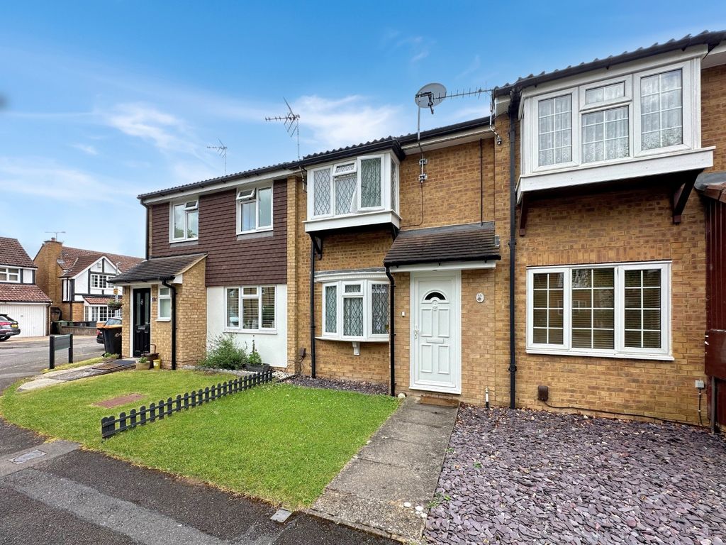 2 bed terraced house for sale in Tennyson Avenue, Houghton Regis