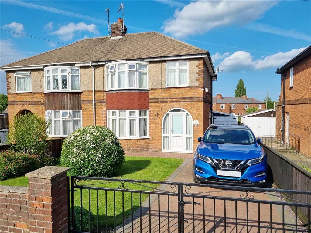 3 bed semidetached house for sale in Lincoln Road, Sleaford NG34 Zoopla