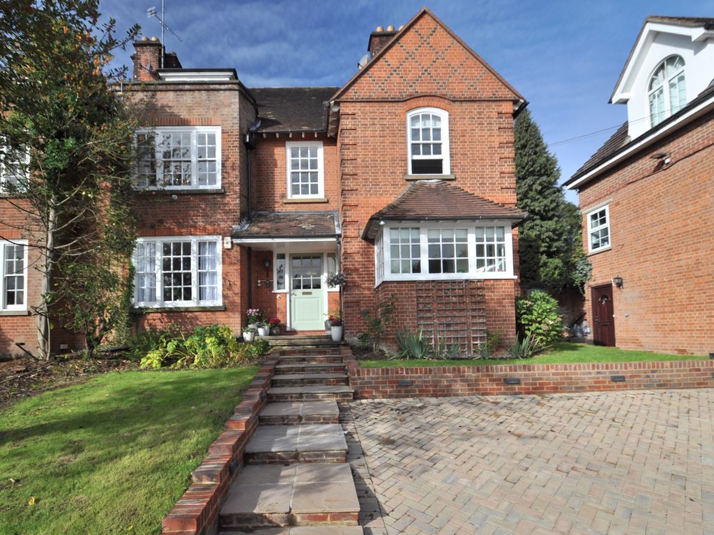 2 bed flat for sale in Quennells, Vale Road, Bickley, Kent BR1 Zoopla