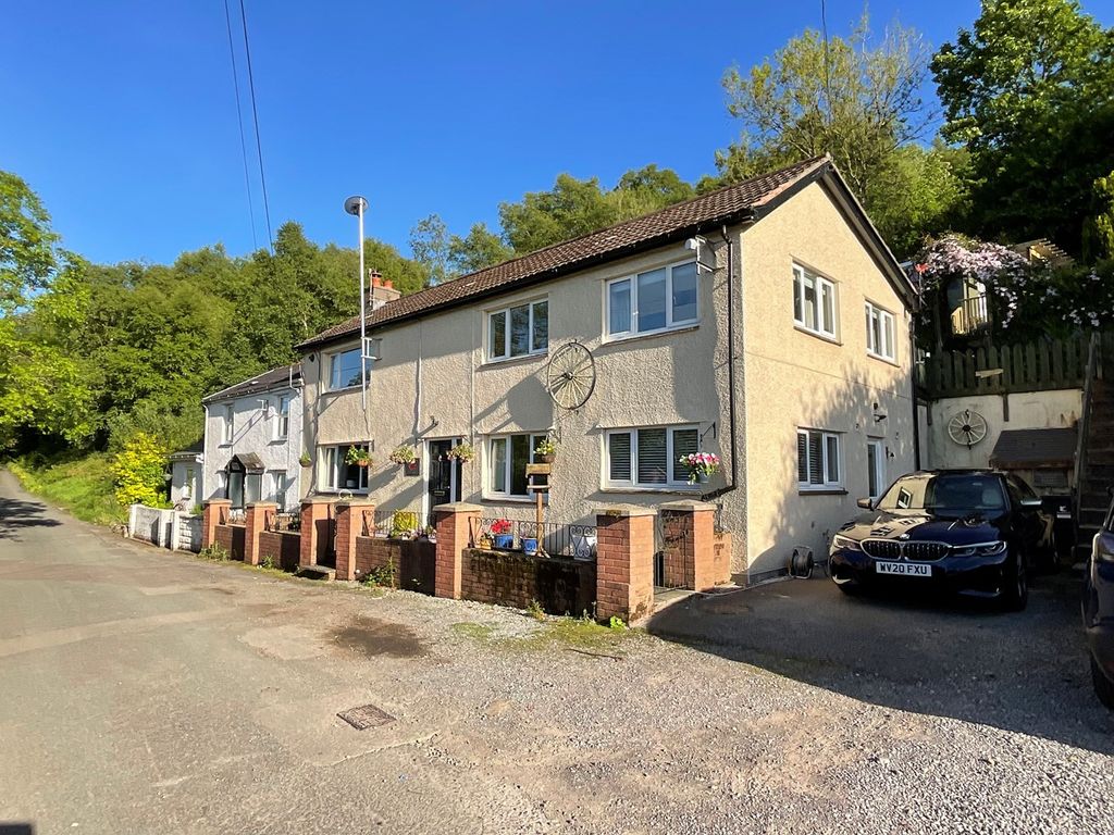 3 bed cottage for sale in Lower Cwm Nant Gam, Llanelly Hill
