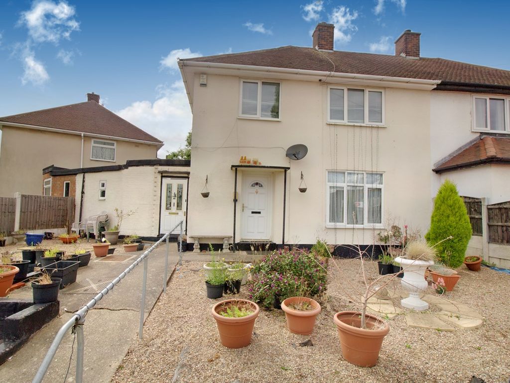 3 bed semidetached house for sale in Glaisdale Drive West, Nottingham