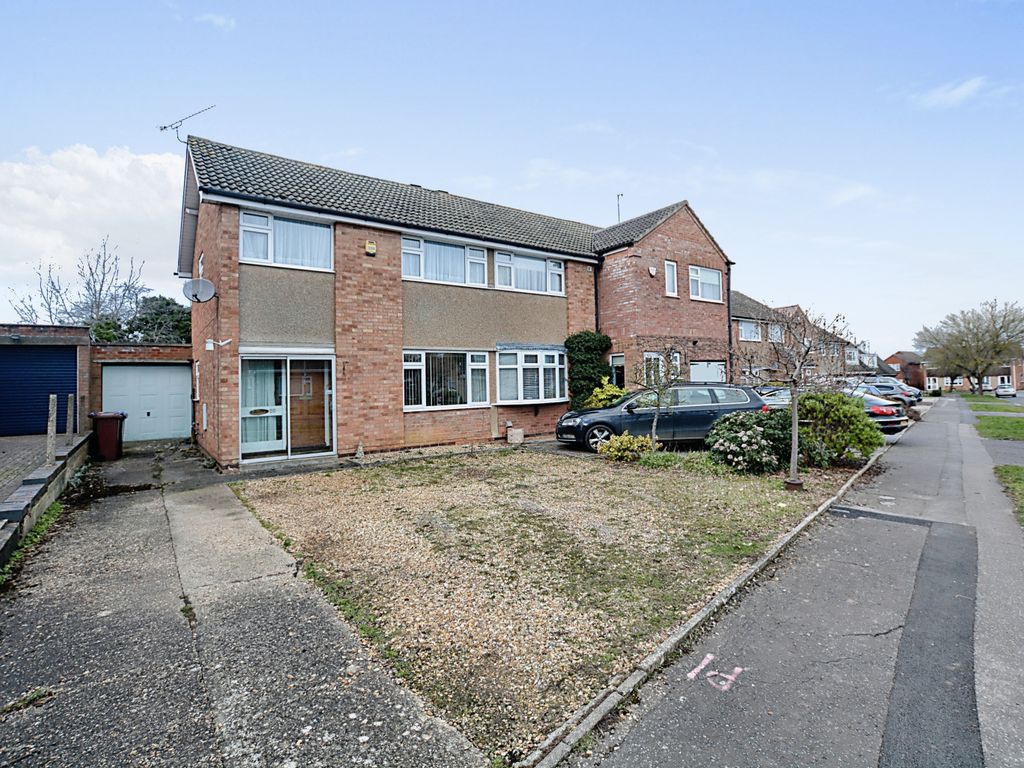 3 bed semidetached house for sale in Prestbury Road, Northampton NN5