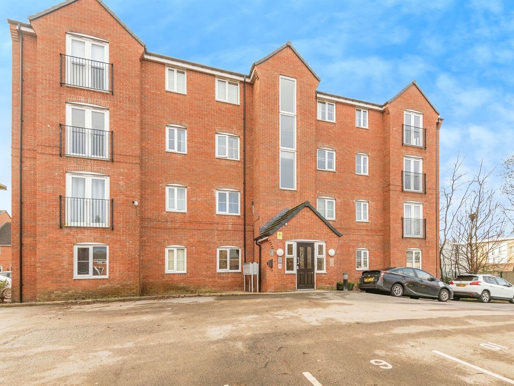 2 bed flat for sale in Chapman Road, Thornbury, Bradford BD3, £100,000