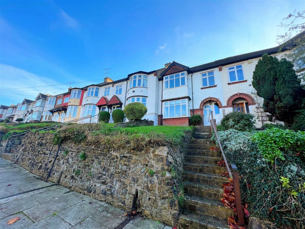 3 bed terraced house for sale in The Fairway, Gravesend DA11, £350,000 Zoopla