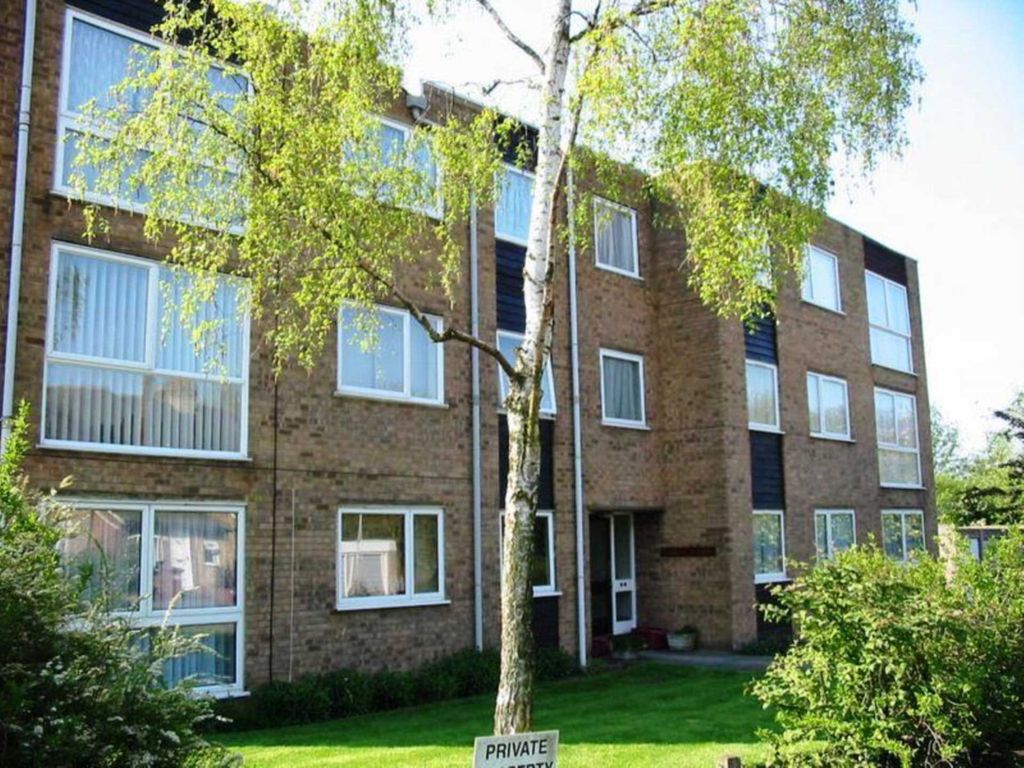 2 bed flat to rent in Cringle Court, Little Heath EN6 Zoopla