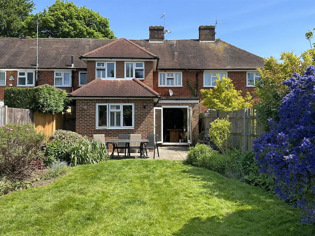 4 bed terraced house for sale in Aarons Hill, Godalming GU7 Zoopla