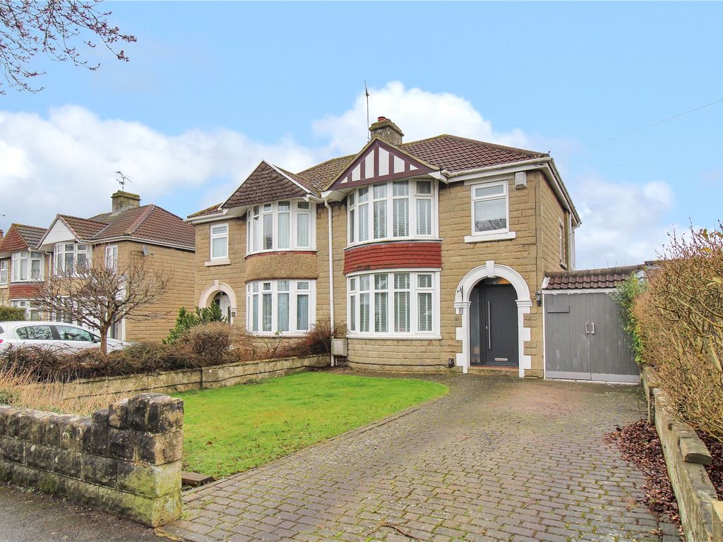 3 bed semidetached house for sale in Northern Road, Rodbourne Cheney