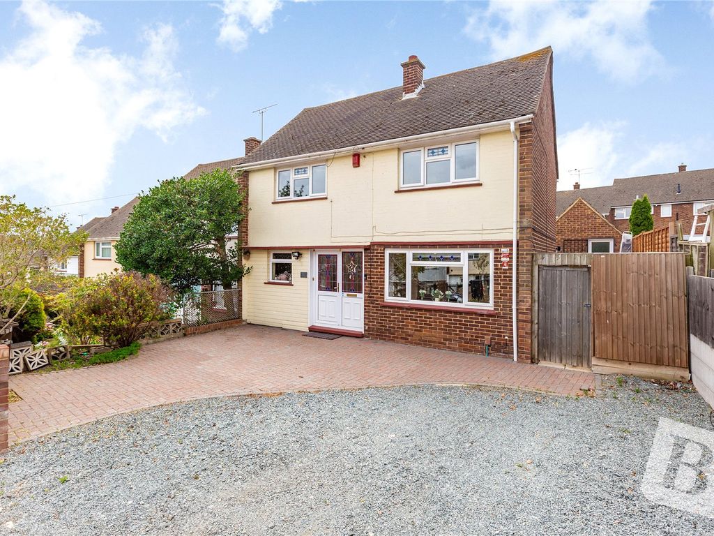 3 bed end terrace house for sale in Livingstone Road, Gravesend, Kent