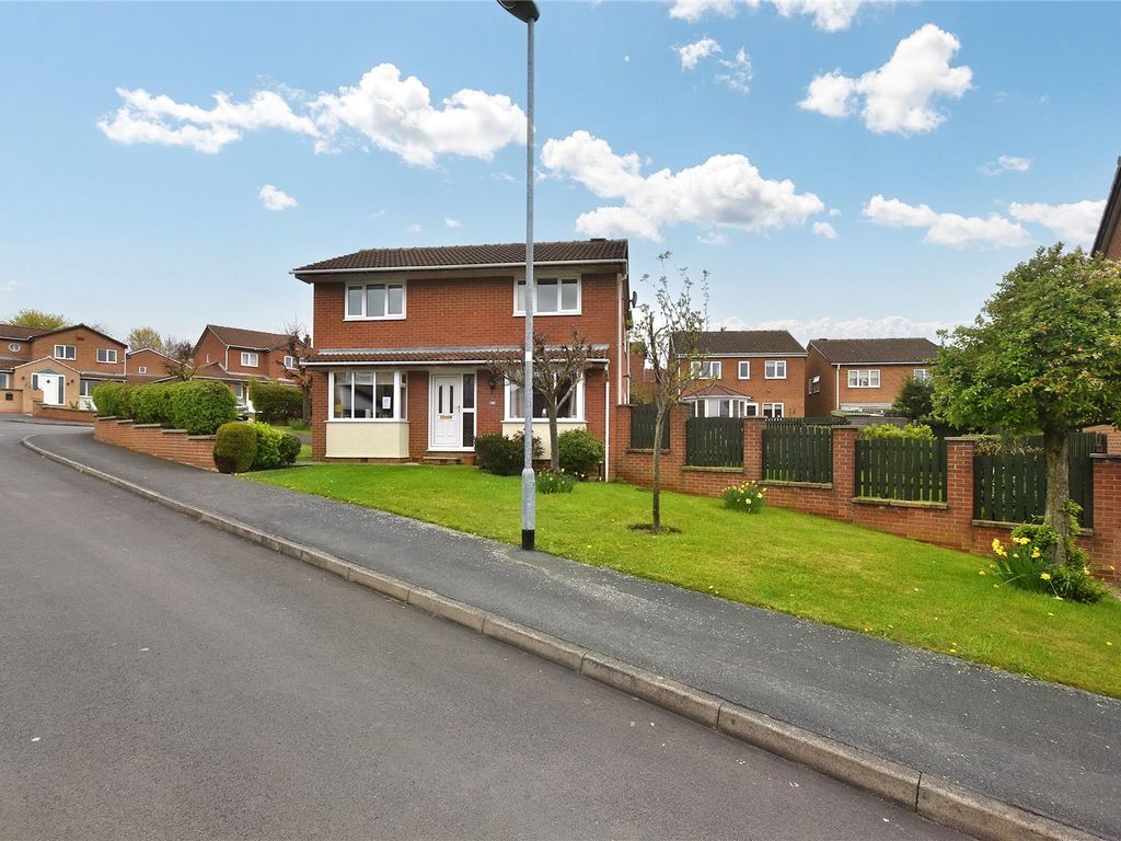 3 bed detached house for sale in Landseer Avenue, Tingley, Wakefield