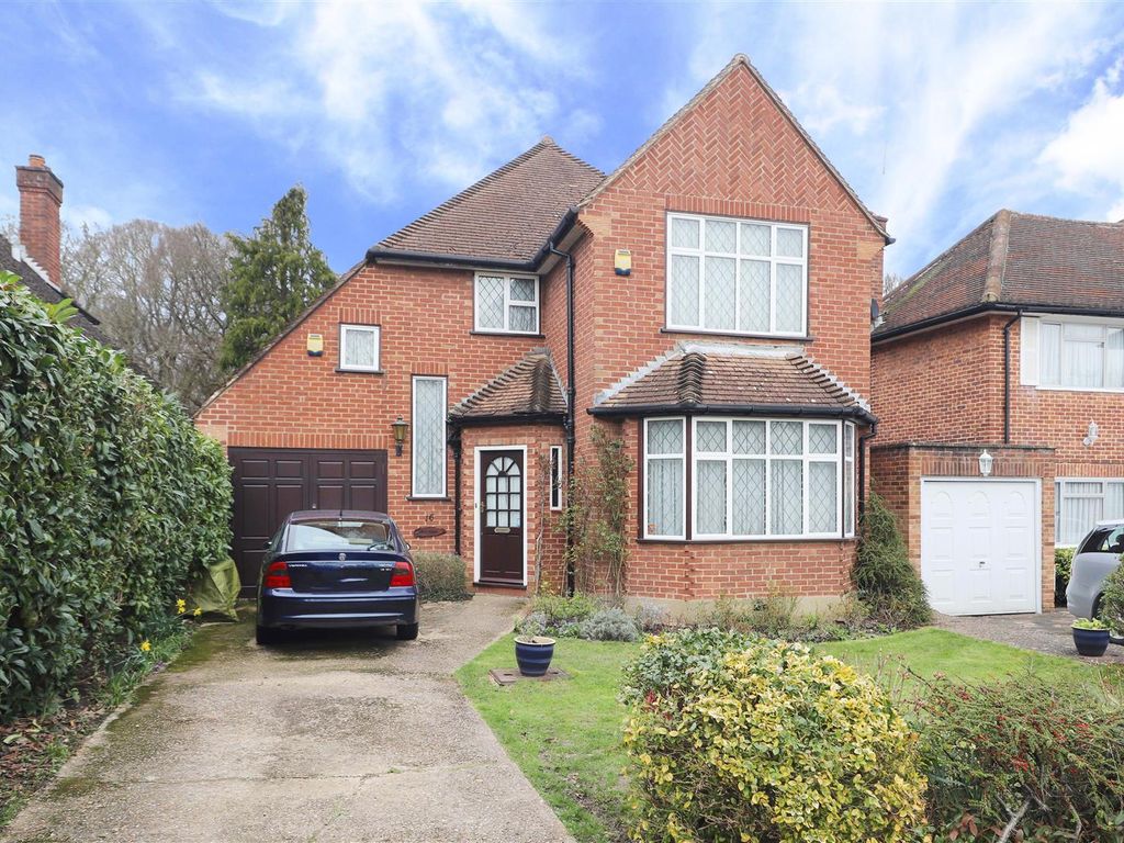 3 bed property for sale in Broadwood Avenue, Ruislip HA4, £975,000 Zoopla