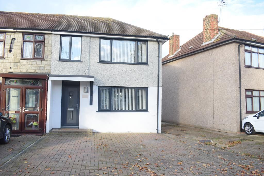 3 bed end terrace house for sale in Elm Park Avenue, Elm Park, Essex
