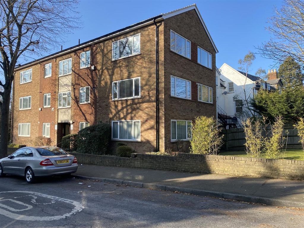 2 bed flat to rent in Egmont Road, Sutton SM2 Zoopla