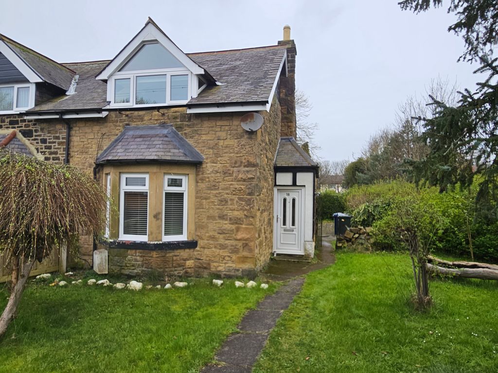 2 bed semidetached house to rent in North Avenue, Newcastle Upon Tyne