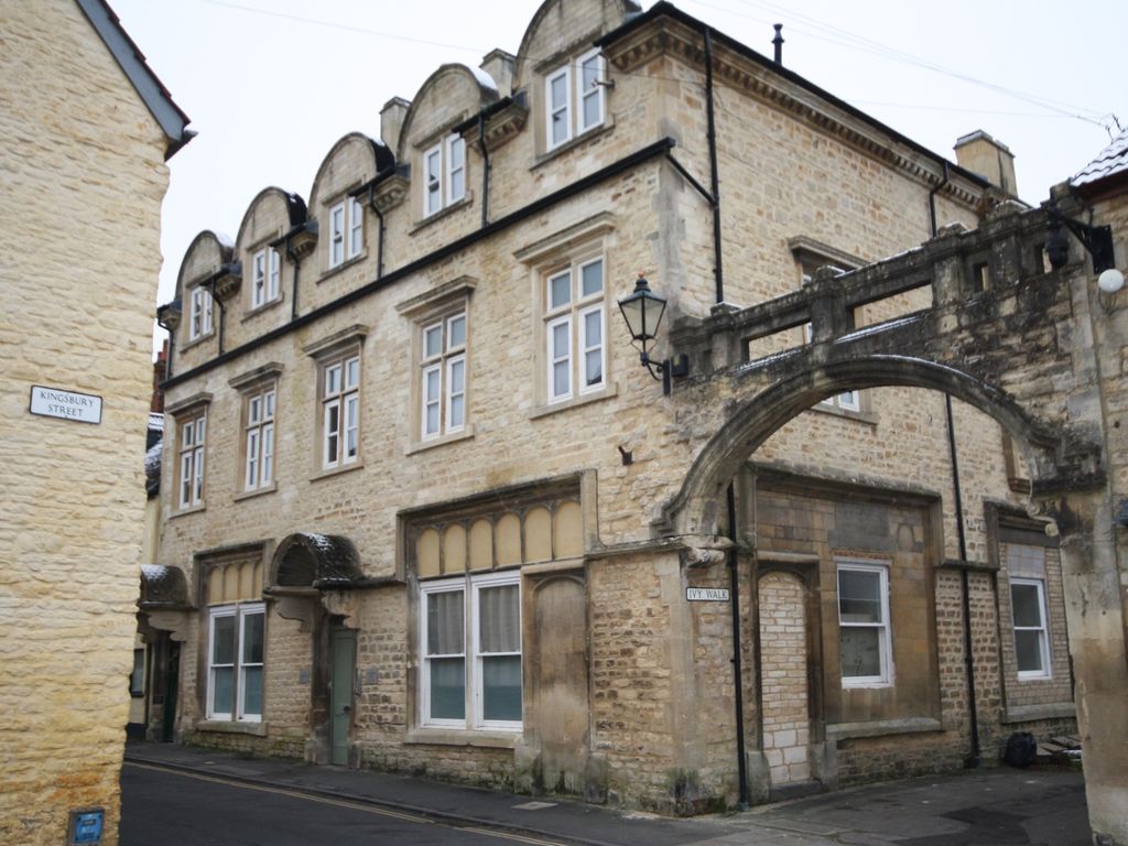 Studio to rent in St. Margaret House, Church Street, Calne, Chippenham