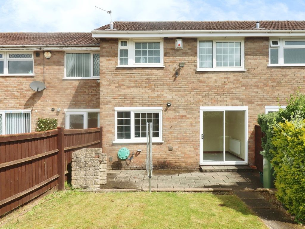 3 bed terraced house for sale in Yate, Bristol BS37, £