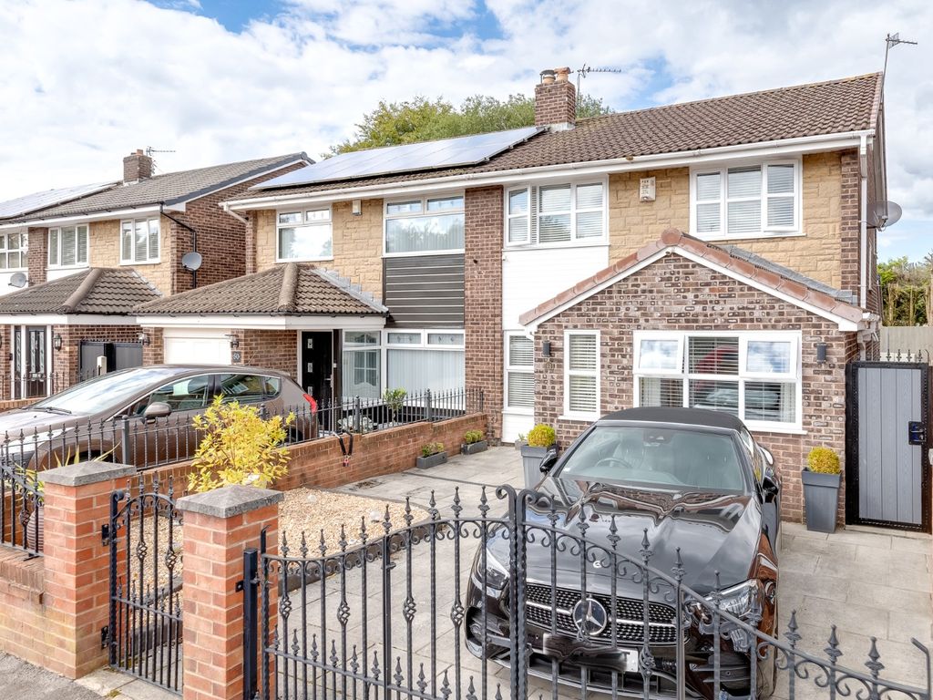 3 bed semidetached house for sale in Fulbeck Avenue, Wigan, Lancashire