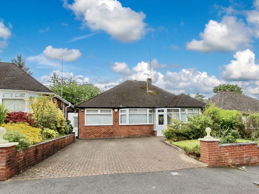 3 bed detached bungalow for sale in Barnhill Road, Prestwich M25, £