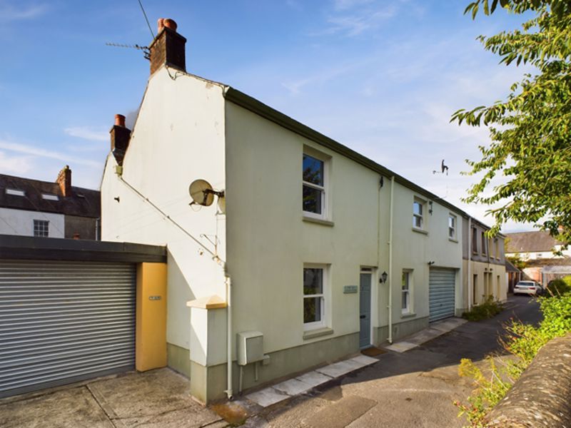 3 bed semidetached house for sale in Carmarthen SA31, £185,000 Zoopla