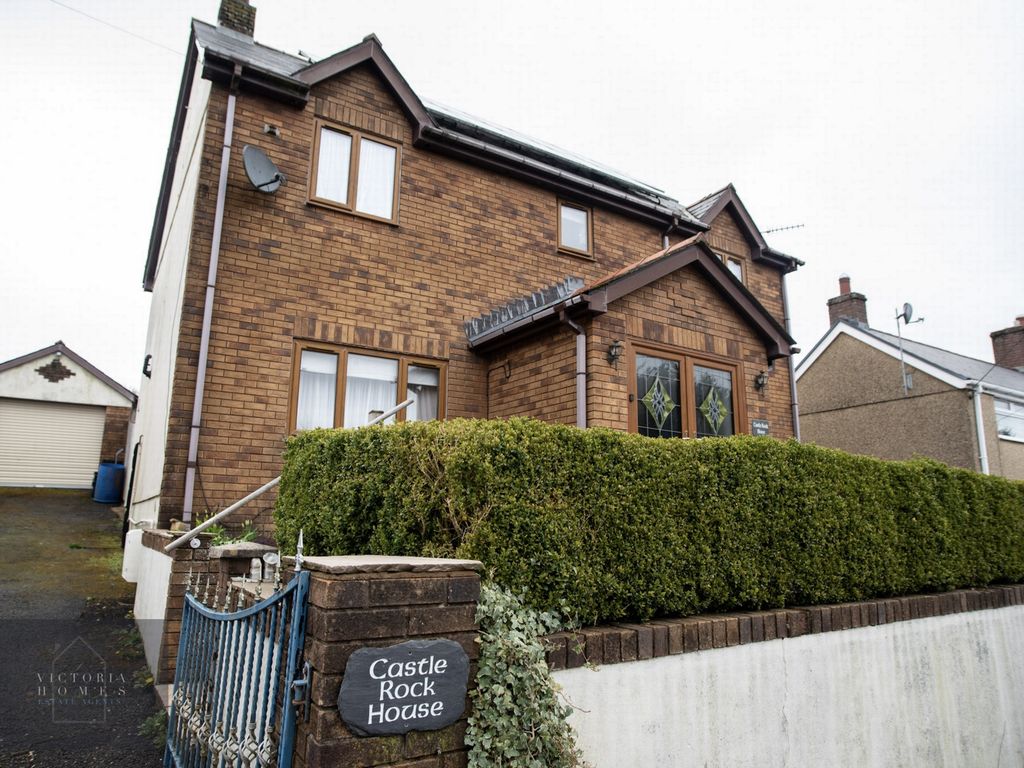 5 bed detached house for sale in Nant Y Croft, Rassau NP23, £370,000