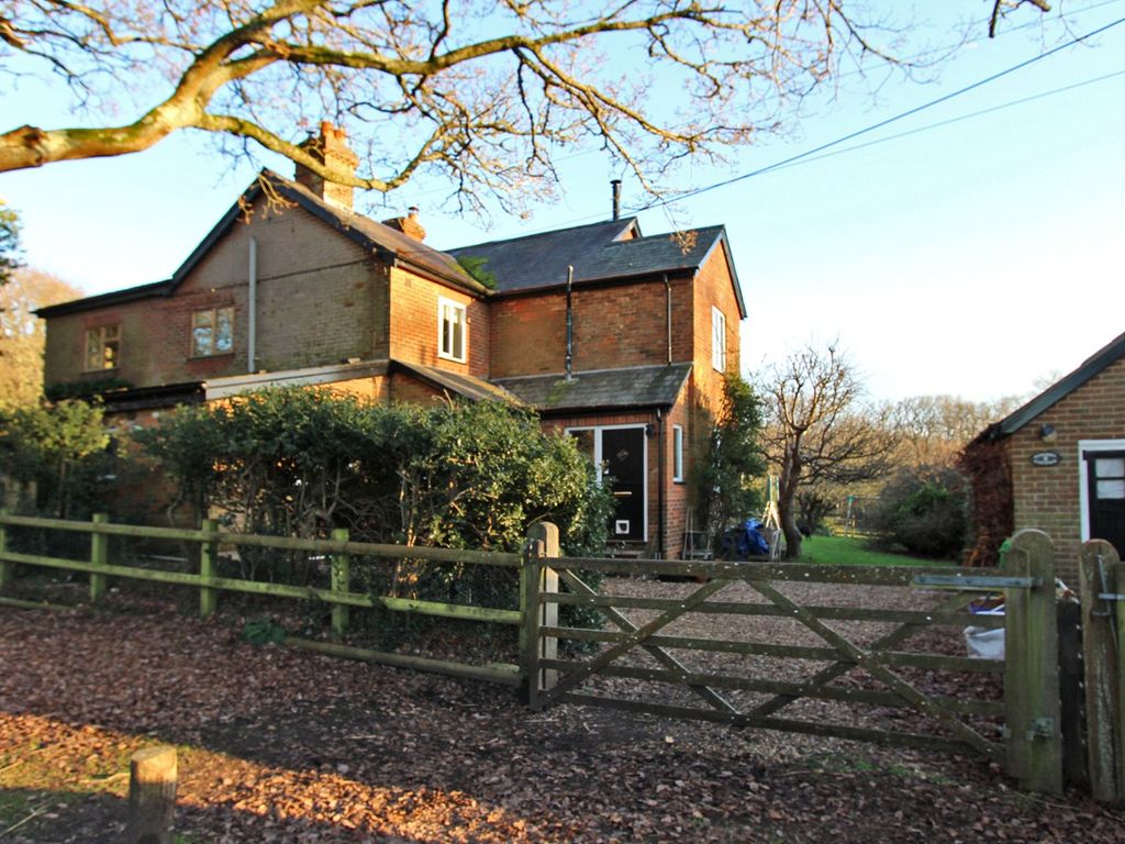 3 bed semidetached house for sale in Coxhill, Boldre, Lymington
