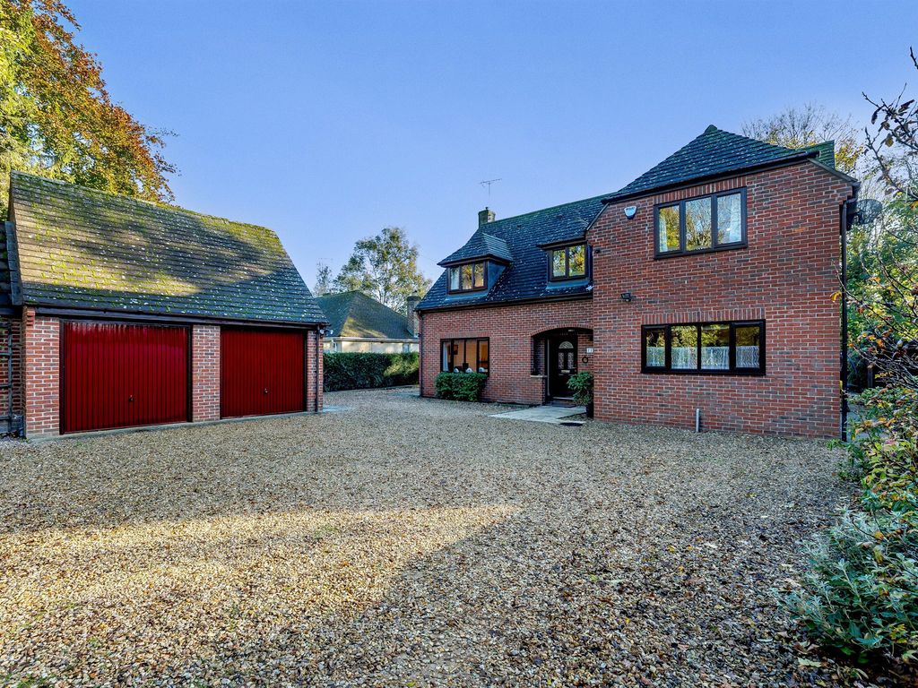 4 bed detached house for sale in Moggswell Lane, Orton Malborne