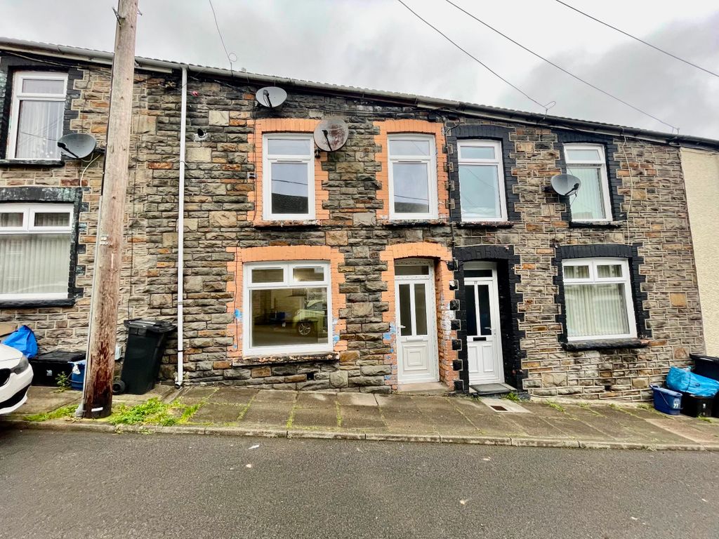 2 bed terraced house for sale in ster Street, Treharris CF46, £