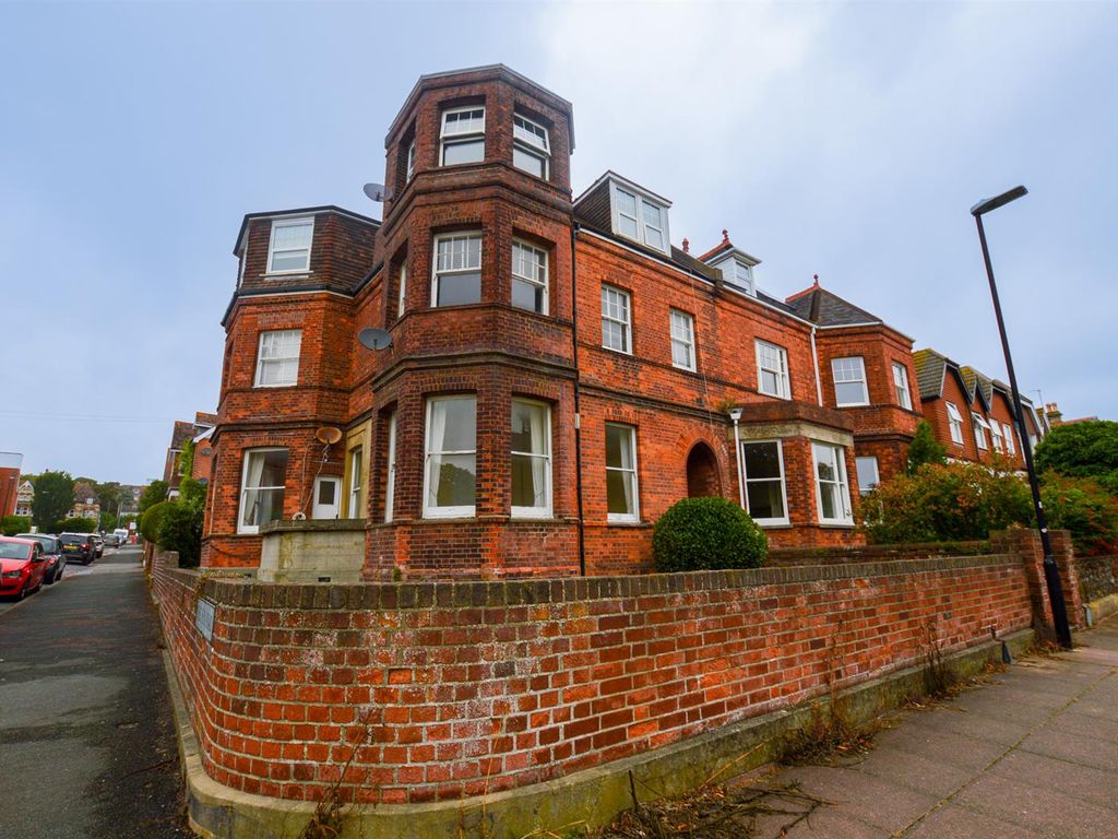 3 bed flat to rent in Hartfield Road, Eastbourne BN21 Zoopla