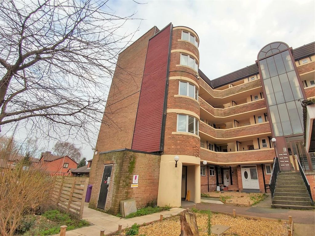 2 bed flat for sale in Minster Court, Liverpool L7, £125,000 Zoopla