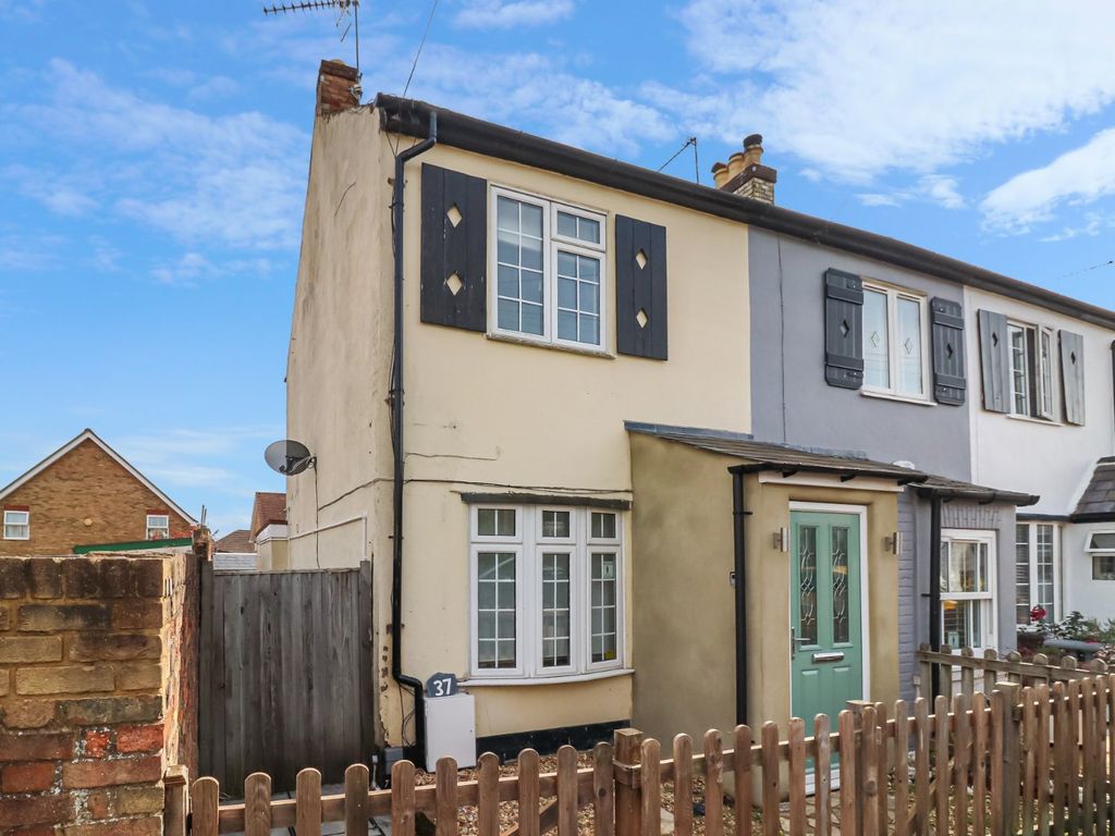 2 bed end terrace house for sale in Breakspeare Road, Abbots Langley