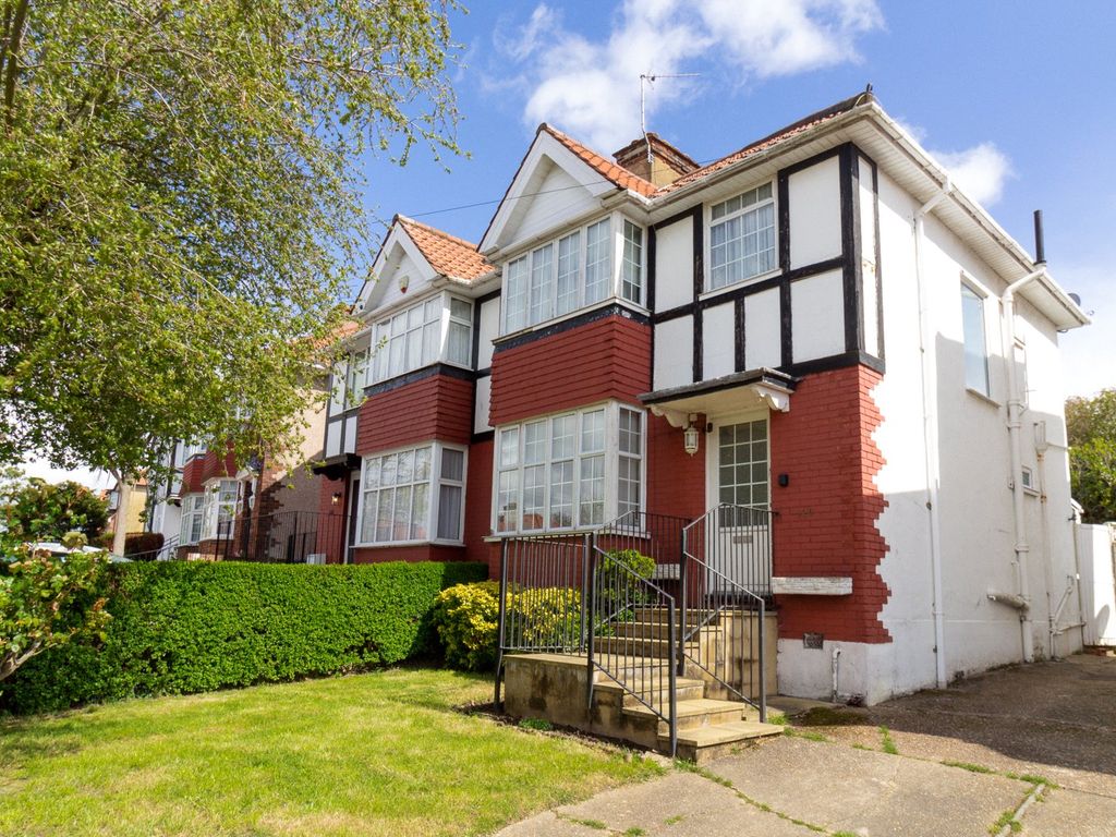 3 bed semidetached house for sale in Farm Road, Edgware HA8 Zoopla