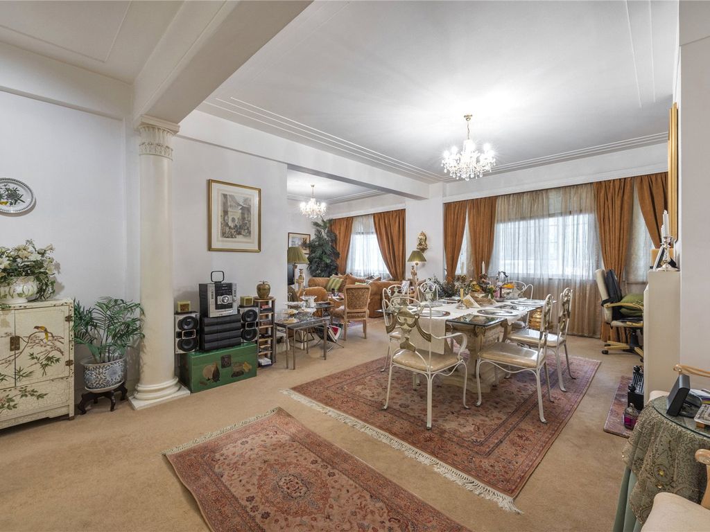 3 bed flat for sale in Albion Gate, Albion Street, Hyde Park, London W2
