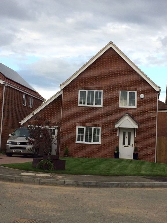 4 bed detached house to rent in Monarch Close, Wymondham NR18 Zoopla