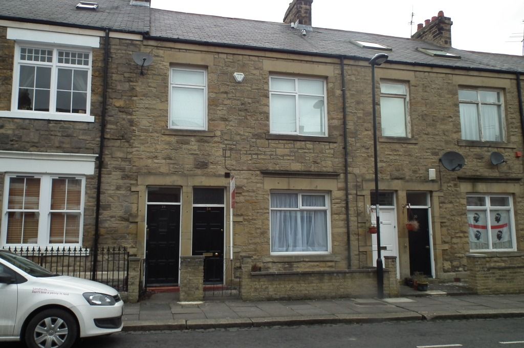 2 bed flat to rent in Broomfield Road, Gosforth, Newcastle Upon Tyne