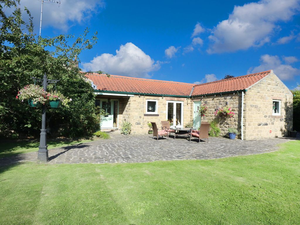 4 bed bungalow for sale in Beighton, Sheffield S20, £550,000 Zoopla