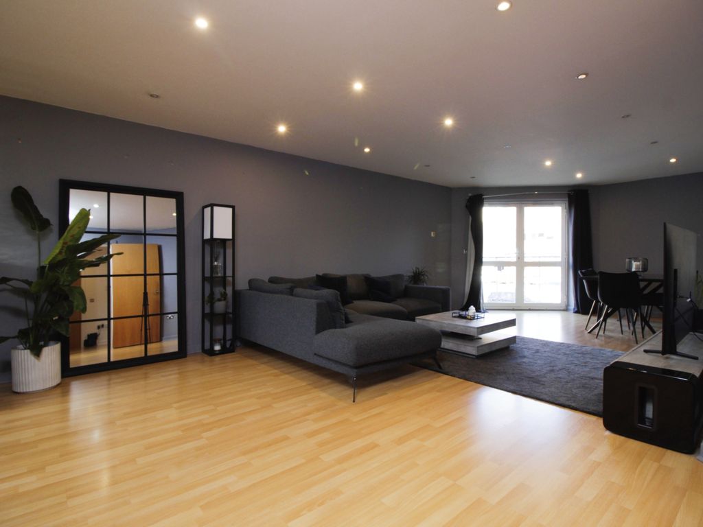 2 bed flat for sale in Gloucester Square, Southampton SO14 Zoopla