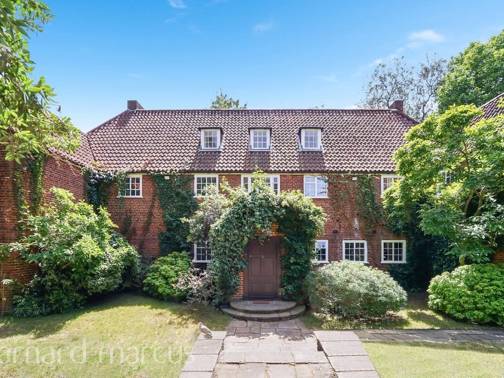 9 bed detached house for sale in Dartmouth Place, London W4, £4,400,000