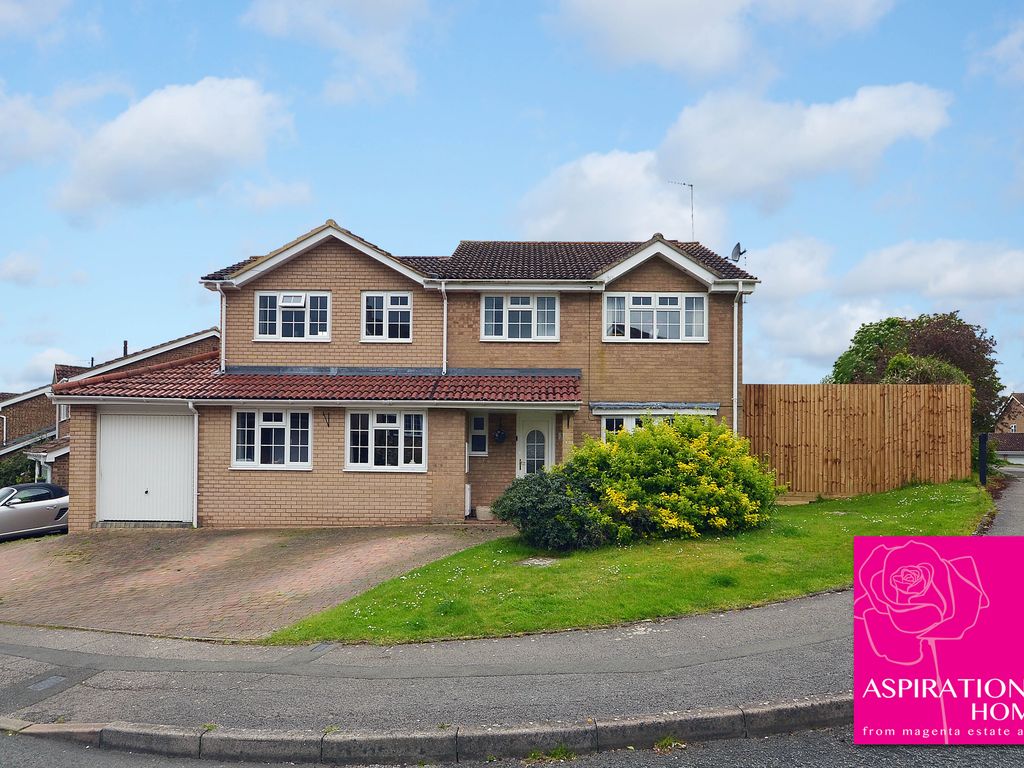 5 bed detached house for sale in Courtwood, Stanwick, Northamptonshire