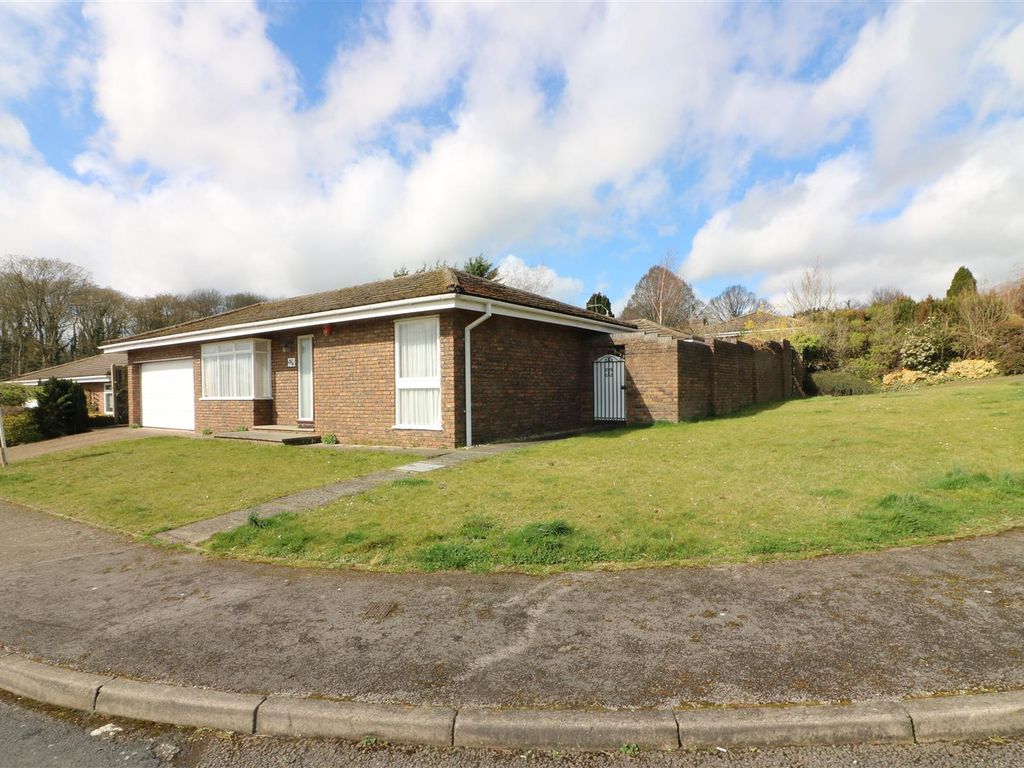 3 bed detached bungalow for sale in Oaklea, Welwyn, Herts AL6 Zoopla