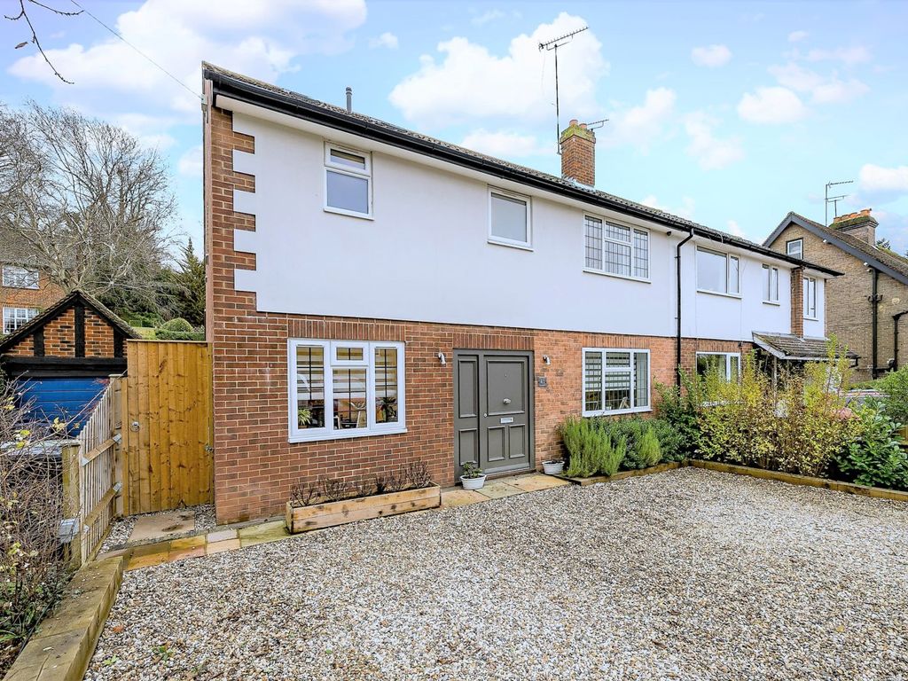 4 bed semidetached house for sale in Station Road, Amersham HP7 Zoopla