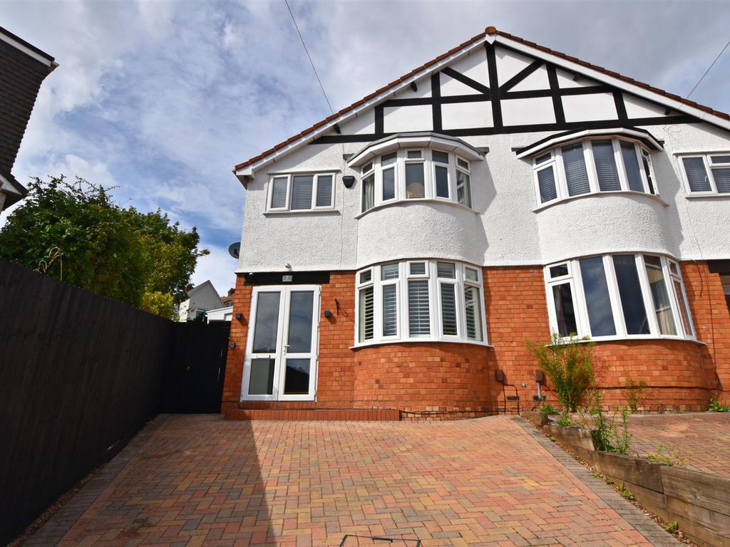 3 bed semidetached house for sale in High Park, Brislington, Bristol