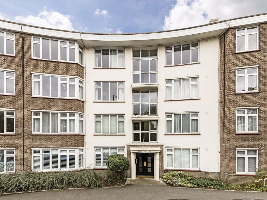 2 bed flat for sale in The Grove, St. Margarets Road, St Margarets