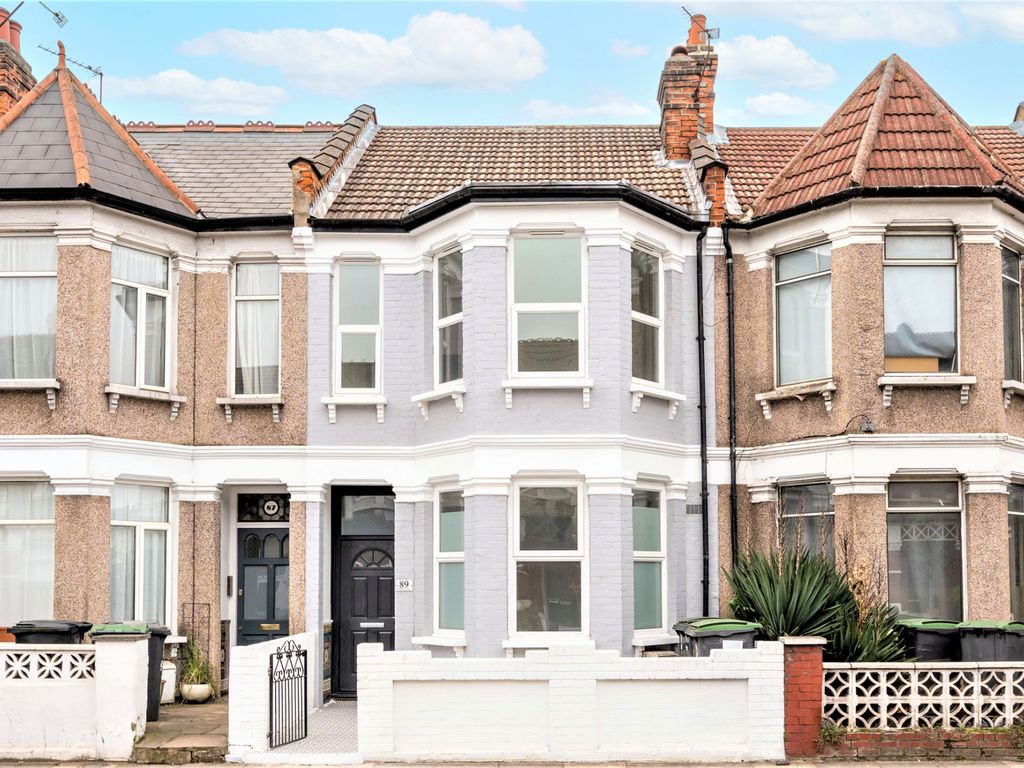 4 bed terraced house for sale in Westbury Arcade, Westbury Avenue