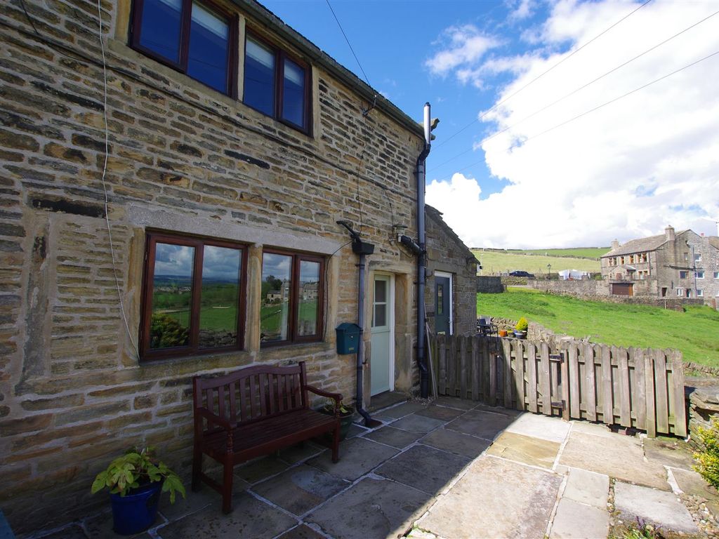 2 bed cottage for sale in Greengate Head, Holywell Green, Halifax HX4