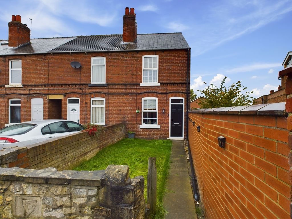 2 bed end terrace house for sale in Garden Terrace, Bentley, Doncaster