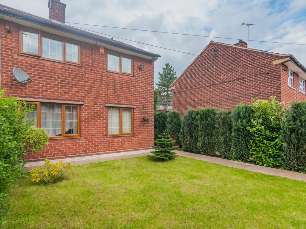 3 bed semidetached house for sale in Valley Road, Shirebrook