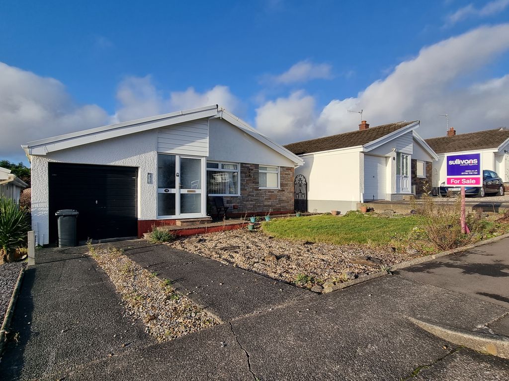 3 bed detached bungalow for sale in Daphne Road, Bryncoch, Neath SA10