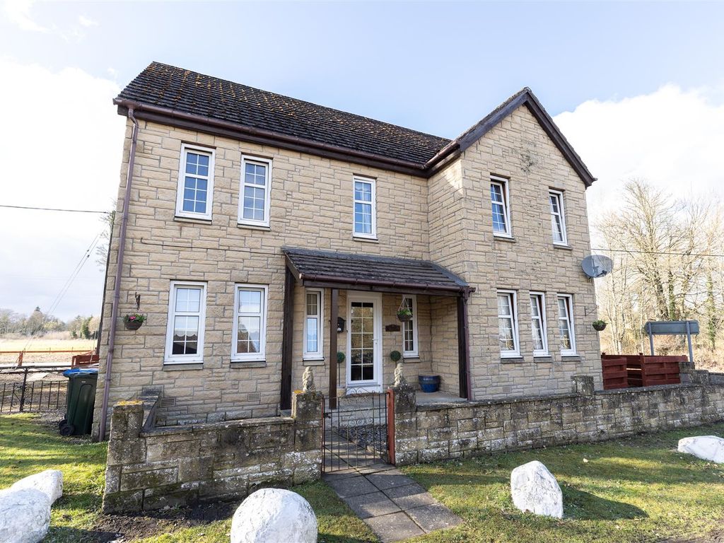 4 bed property for sale in Grey Row, Ruthvenfield, Perth PH1 Zoopla
