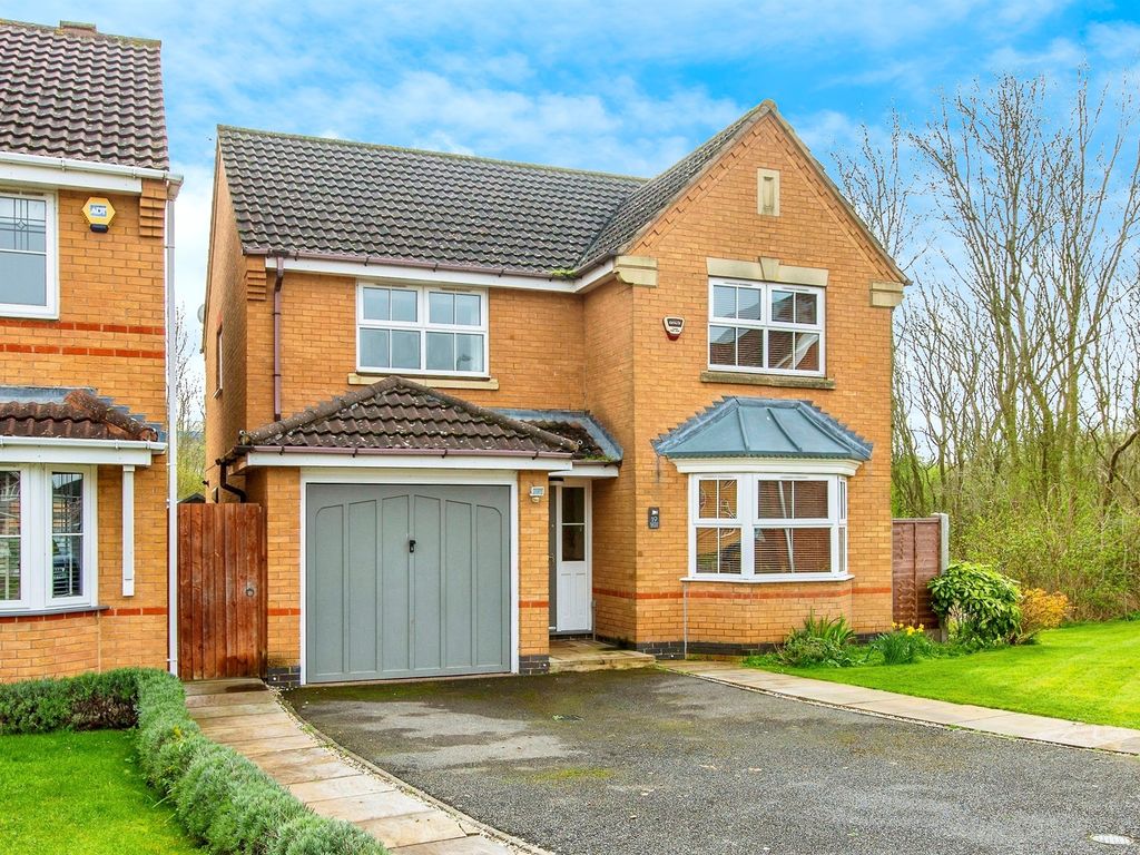 4 bed detached house for sale in Warwick Gardens, Thrapston, Kettering NN14, £375,000 Zoopla